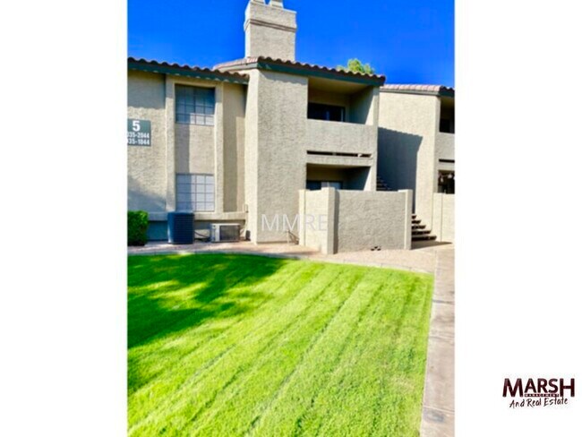 Building Photo - Cozy 2 bedroom condo with community pool i...
