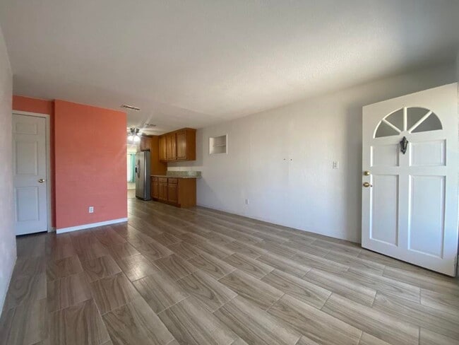 Photo - 2/1.5 Beachside Bungalow