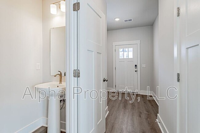 Photo - Hickory Heights