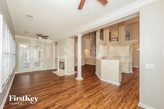 Photo - 17 Arbor Way