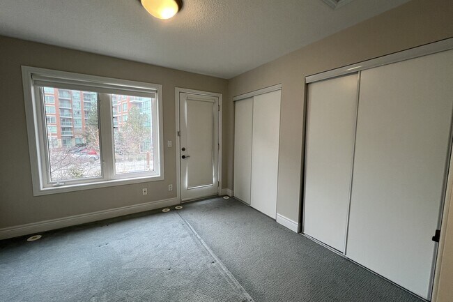 Photo - 70 Suncrest Blvd