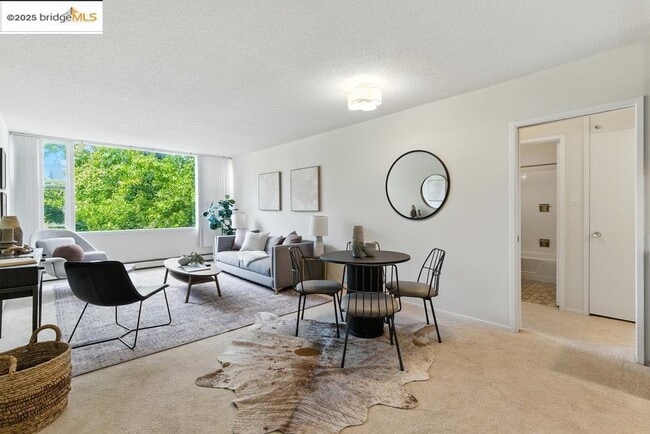 Photo - 2601 College Ave Unit 203