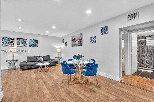Photo - 10002 E Bay Harbor Dr Unit 2