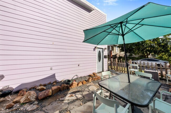 Photo - 3218 Ave Q 1/2