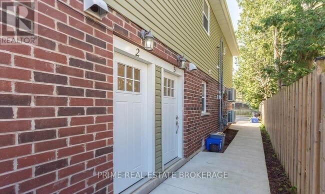 Photo - 41 Erie St Unit 3
