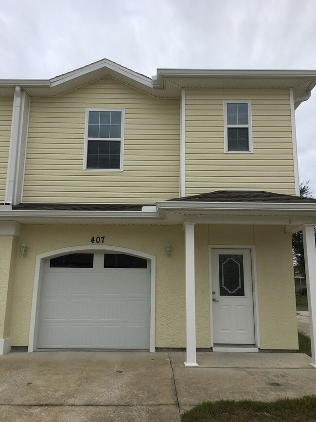 Photo - Great Townhome w/Easy Access to Shopping, Dining & Tyndall AFB!