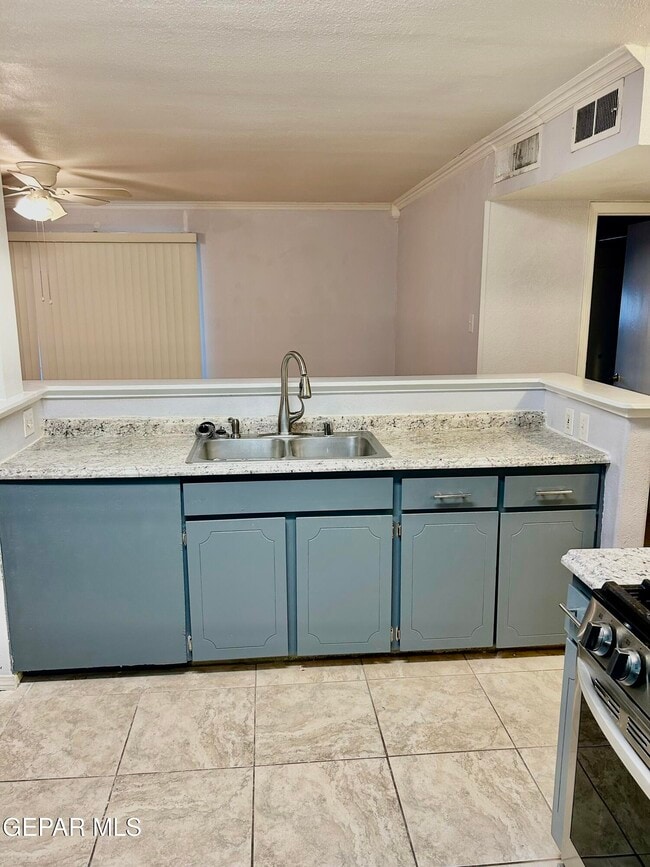 Photo - 11117 Shiner Ave