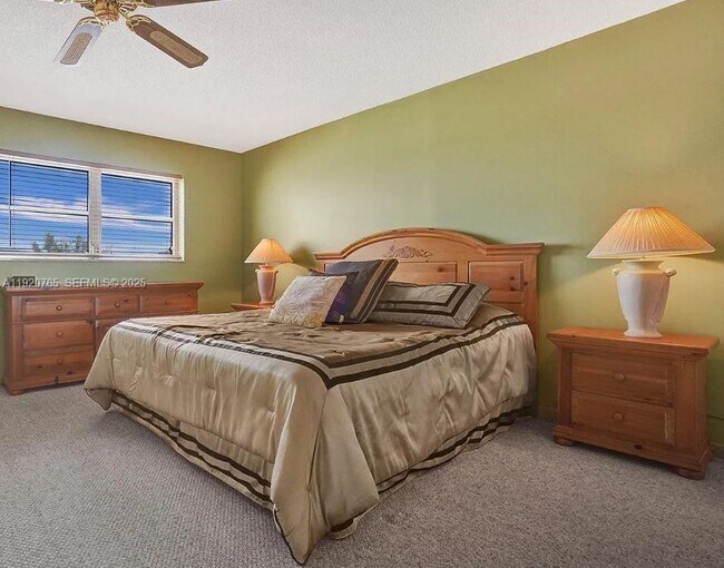 Photo - 4047 NW 16th St Unit 403