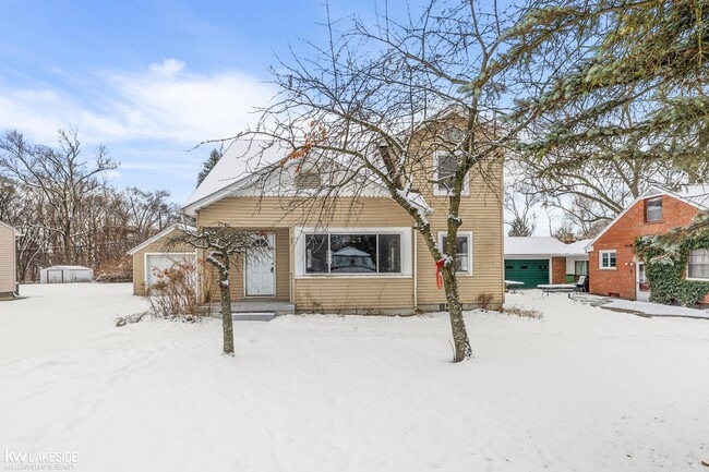 Photo - 7618 Sylvan St