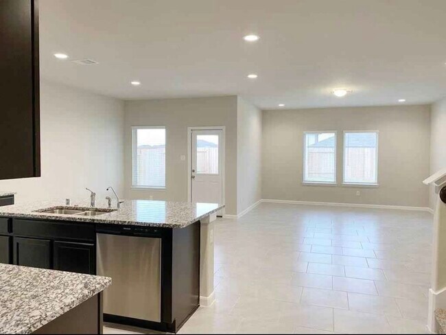 Photo - 29602 Juniper Ct
