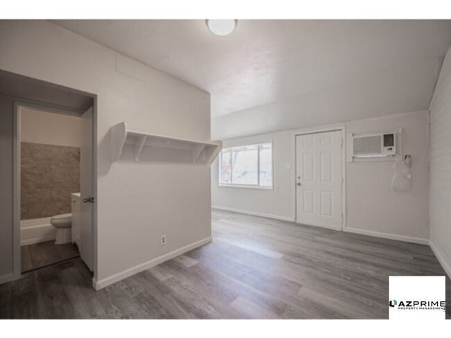 Photo - Modern 2/1 Chandler Apartment - Stylish Co...