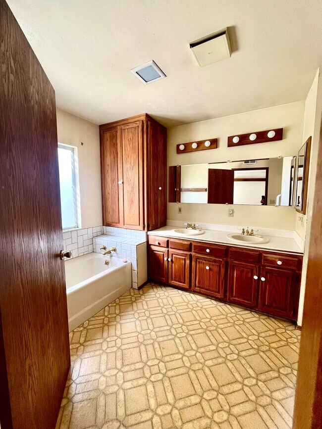 Charming North West Clairemont 4BD/2BA Hom... Rental House Rental in