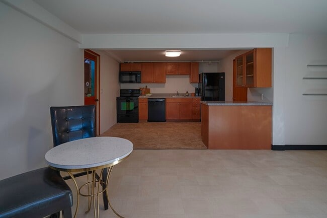 Building Photo - 540 N 83rd St Unit B