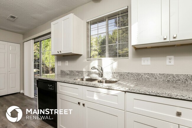 Photo - 2473 Stratford Crossing Dr