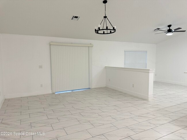 Photo - 1013 Hammacher Ave SW