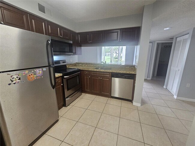 8106 Glenmoor Dr Unit 8106