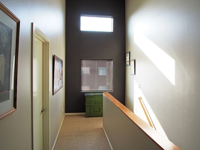 Photo - 8515 N Kellogg St Unidad 2-6