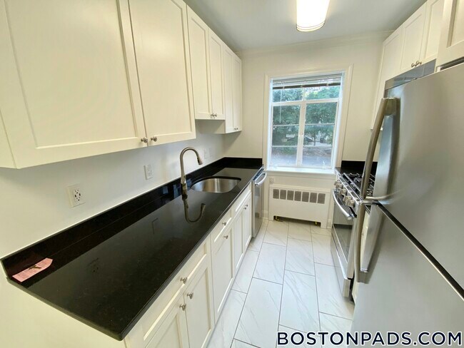 Photo - 86 St Paul St Apartment Unit 3