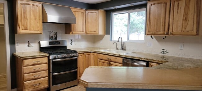 Photo - 6818 W Desert Ave