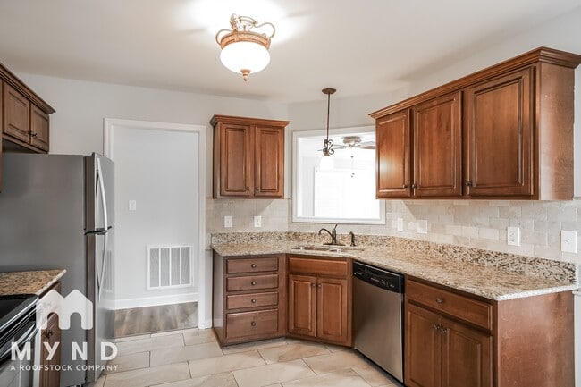 Photo - 40 Pinewinds Ct