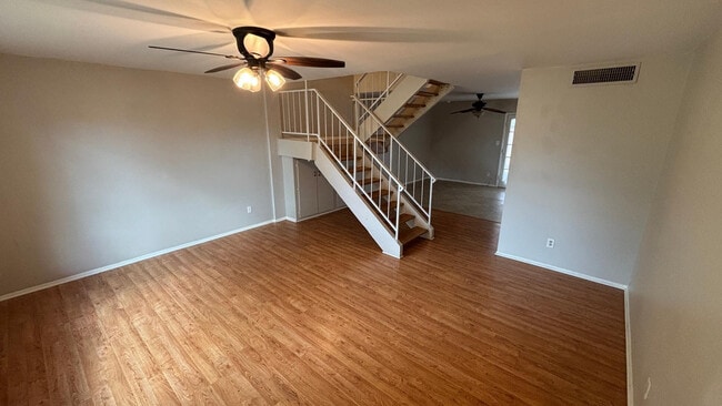 Photo - 1726 E Baker Dr