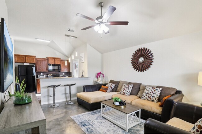 Photo - 1235 Liberation Ln Unit B