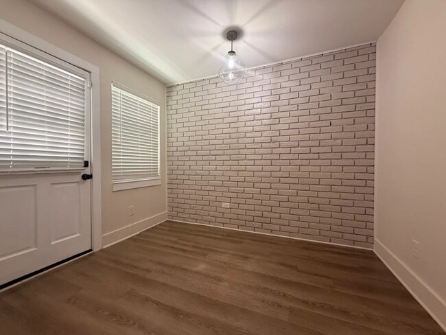 Photo - 1744 Cambridge Ave Unit 2
