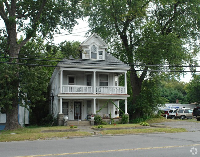 Photo - 1557 State St