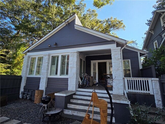 Photo - 929 Argonne Ave NE