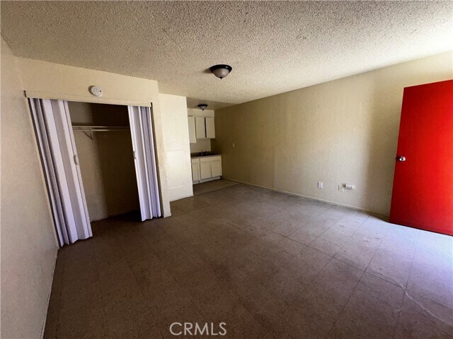 Photo - 11663 White Ave