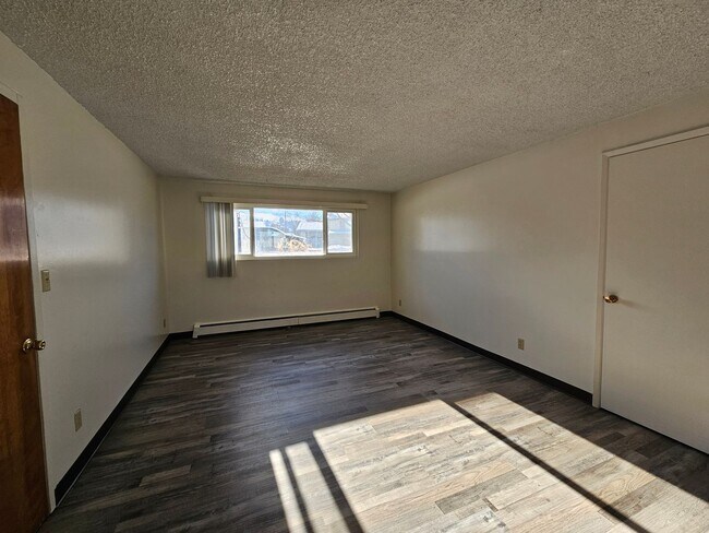 Photo - 904 Spartan Dr Unit 4