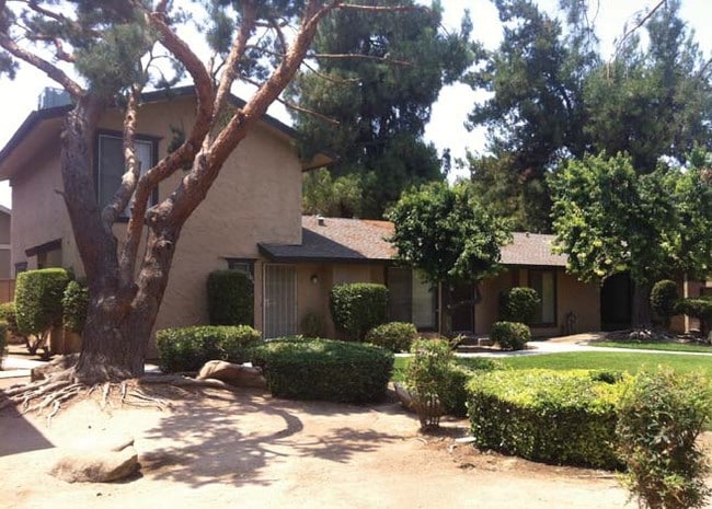 Photo - Barstow Villa Apartments