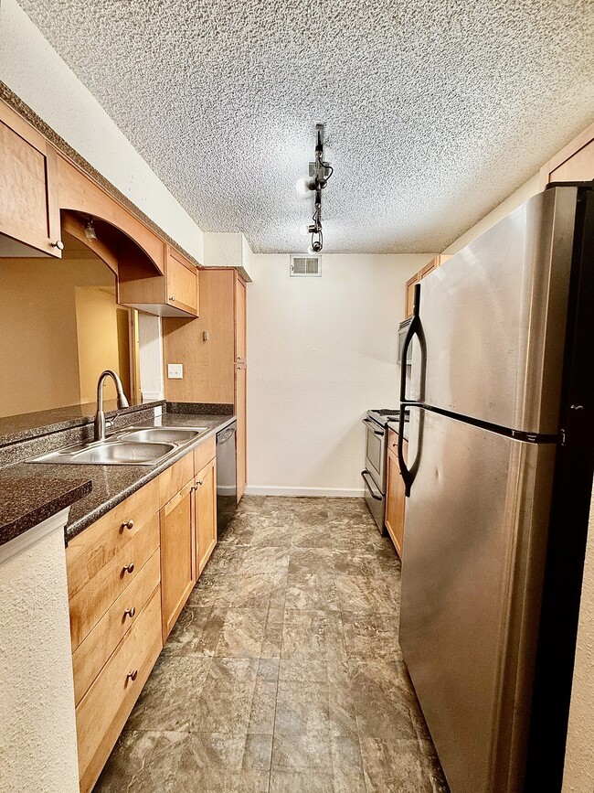 Photo - 2500 Winding Creek Blvd