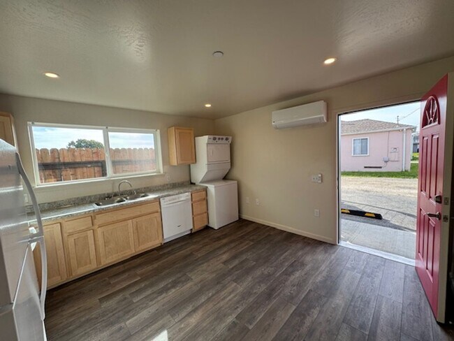 965 W Harris St Unit A
