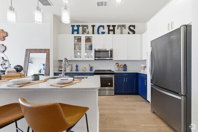 1BR, 1BA - 743SF - Kitchen