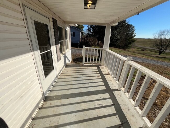 Photo - Single Family 3 bedroom 1 bathroom