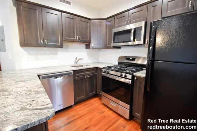1736 Beacon St Unidad 2