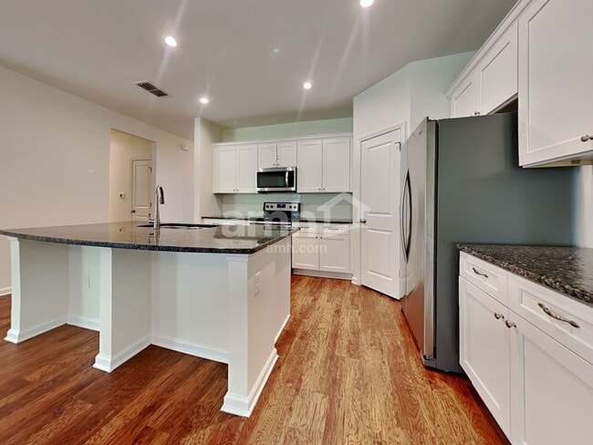 Photo - 8160 Radican Rd