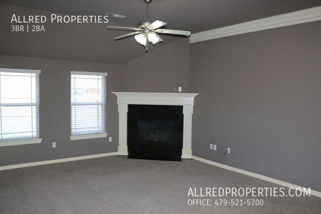 Photo - Fall Into Your New Home! 3 Bed, 2 Bath in ...