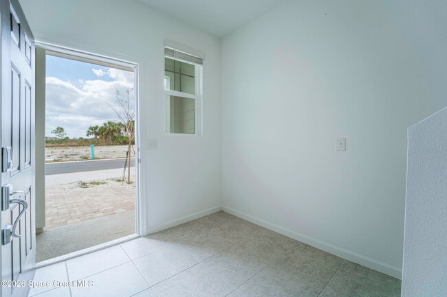 Photo - 1918 Bluewater Ln