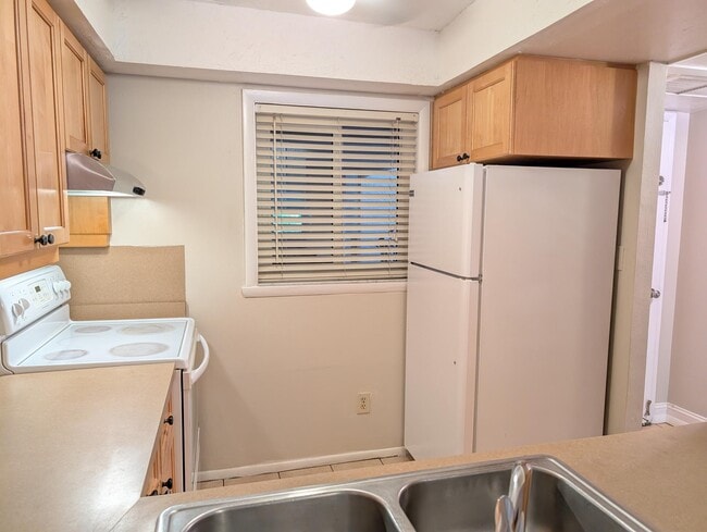 Photo - 3700 S Osprey Ave