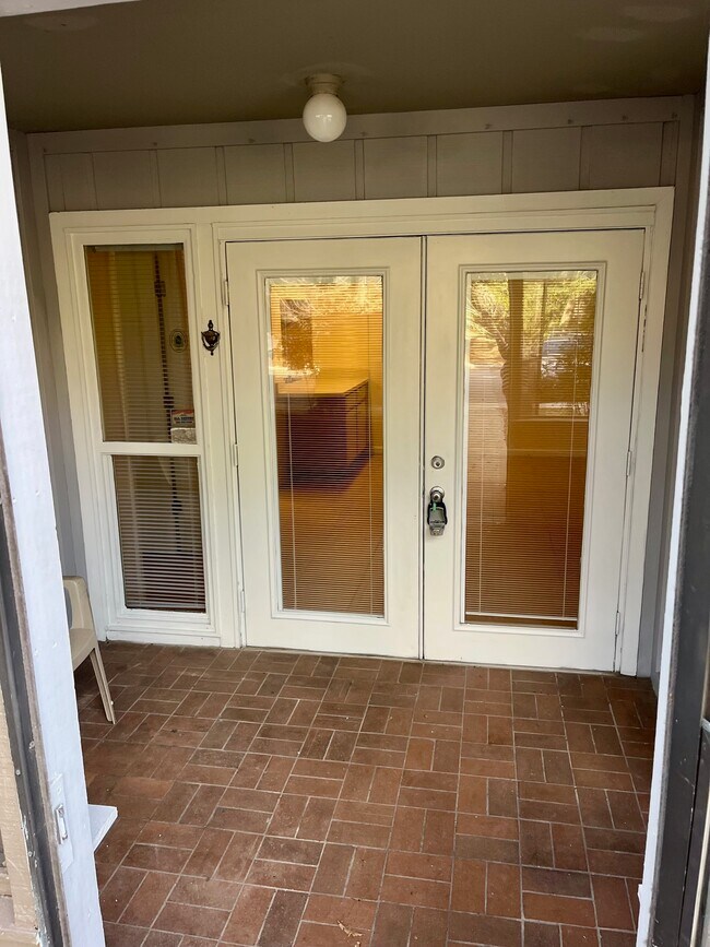 Photo - 6519 W Newberry Rd