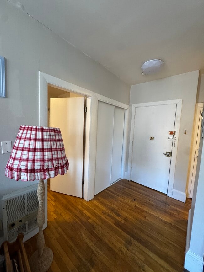 Photo - 221 Newbury St