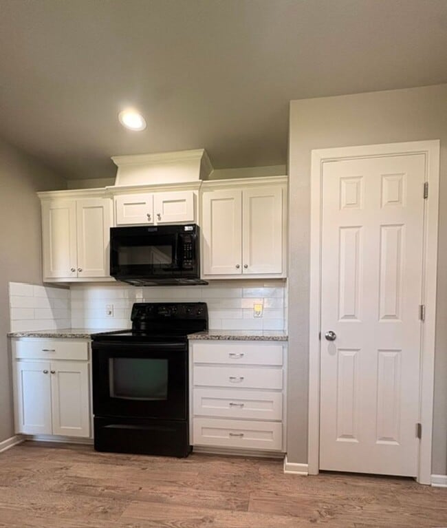 Photo - Well maintained house in great neighborhood!! Available Now!