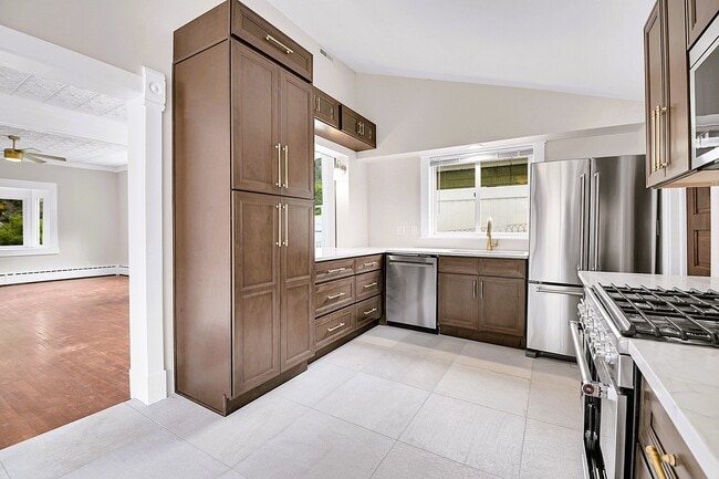 Photo - 16 Colorado Blvd