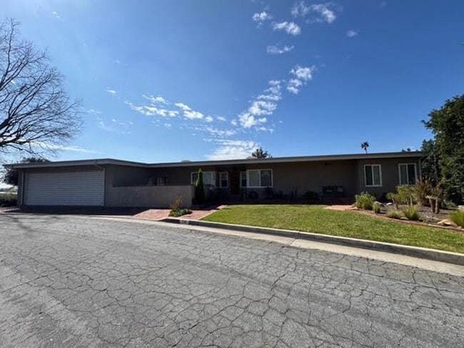 714 Ocean View