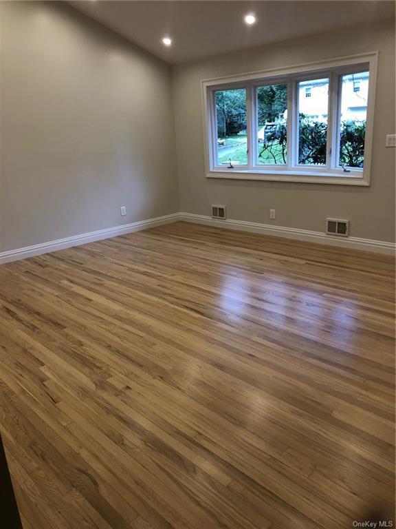 Photo - 14 Stoneham Ln