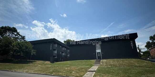 Photo - 209 Lakeshore Dr Unit 2