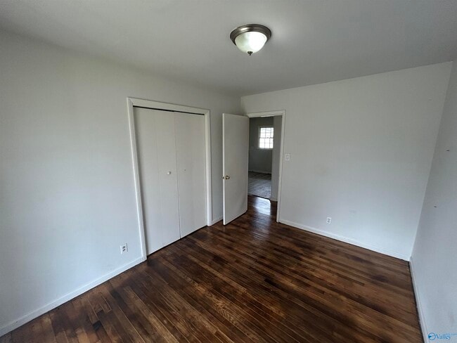 Photo - 603 Hal St NW