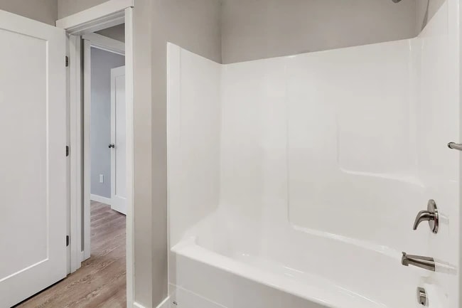 Photo - 1825 Eastgate Loop